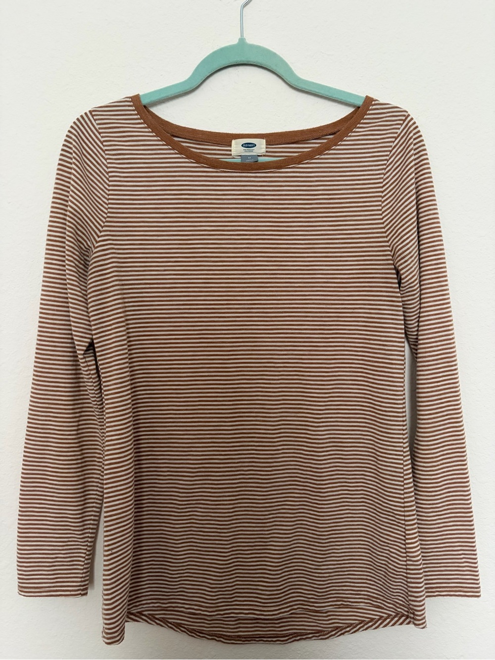 Old Navy Medium Striped Snug Long-Sleeve Scoop-Neck Tshirt - Brown/White